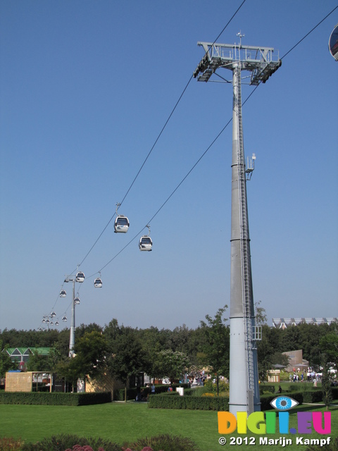 SX24330 Cable carts at Floriade